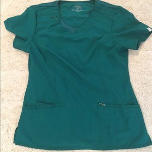 Cherokee infinity scrub top medium